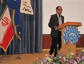 ادبیات استان سمنان در برخی از زمینه ها جلوتر از بسیاری از استان ها است/جوان ها باید دست به تجربه بزنند