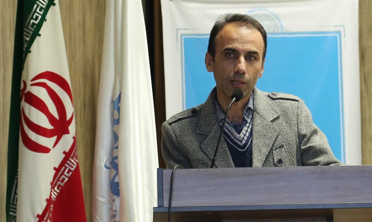 بسیاری از چهره های موفق شعر و هنر انقلاب، با حوزه هنری در ارتباط بوده اند