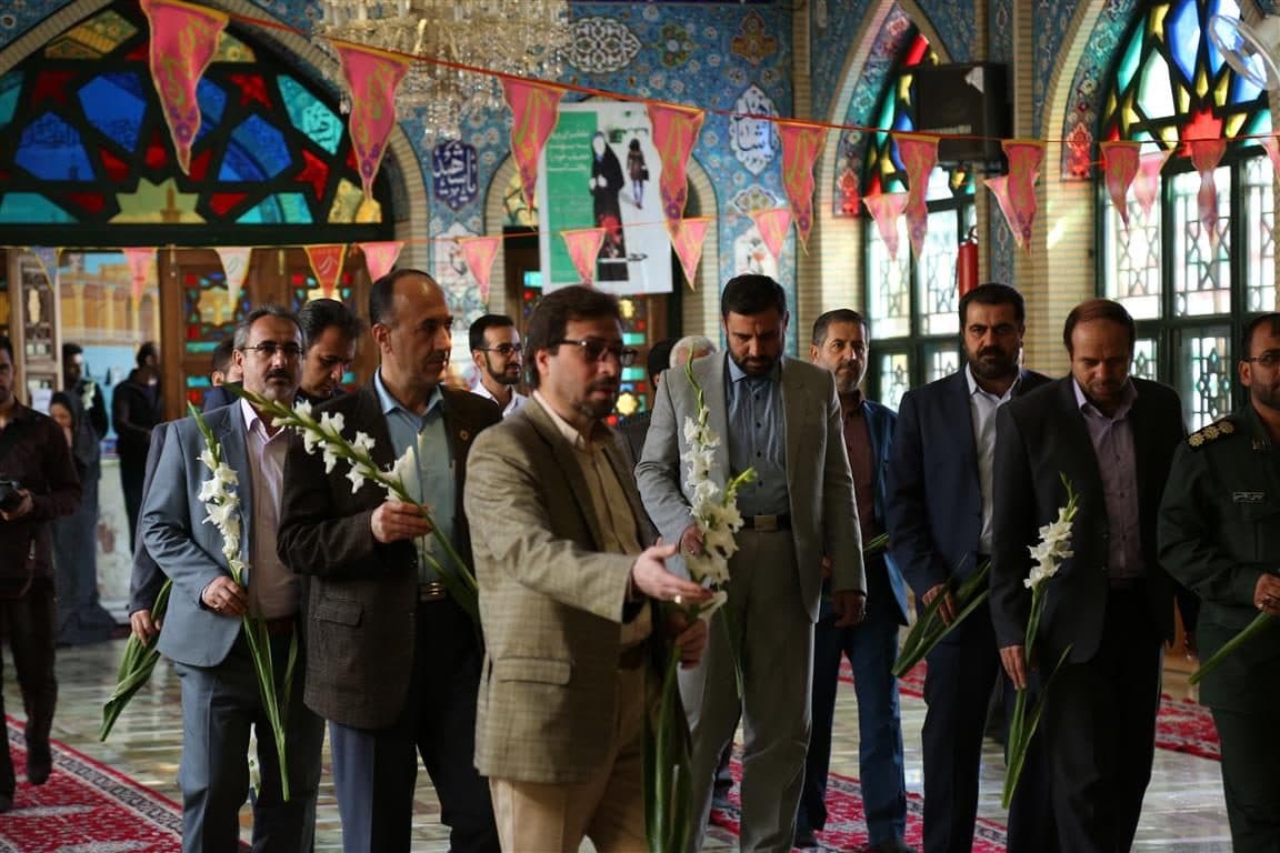 گلباران گلزار شهدا