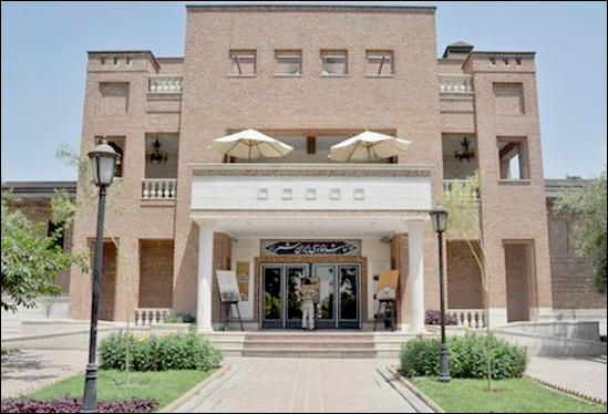 اجرای دو نمایش برگزیده تئاتر فجر در ایرانشهر