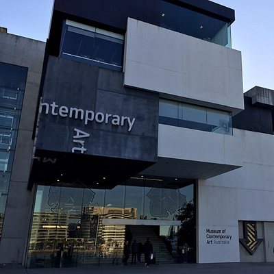 موزه هنرهای معاصر سیدنی و دستیابی به هنرهای بین المللی