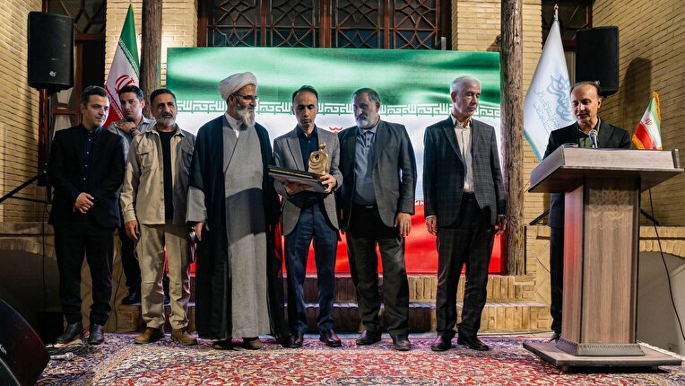 نشان سرخ آغشته به خون قلب شهید خالصی به میزبان جدید رسید!